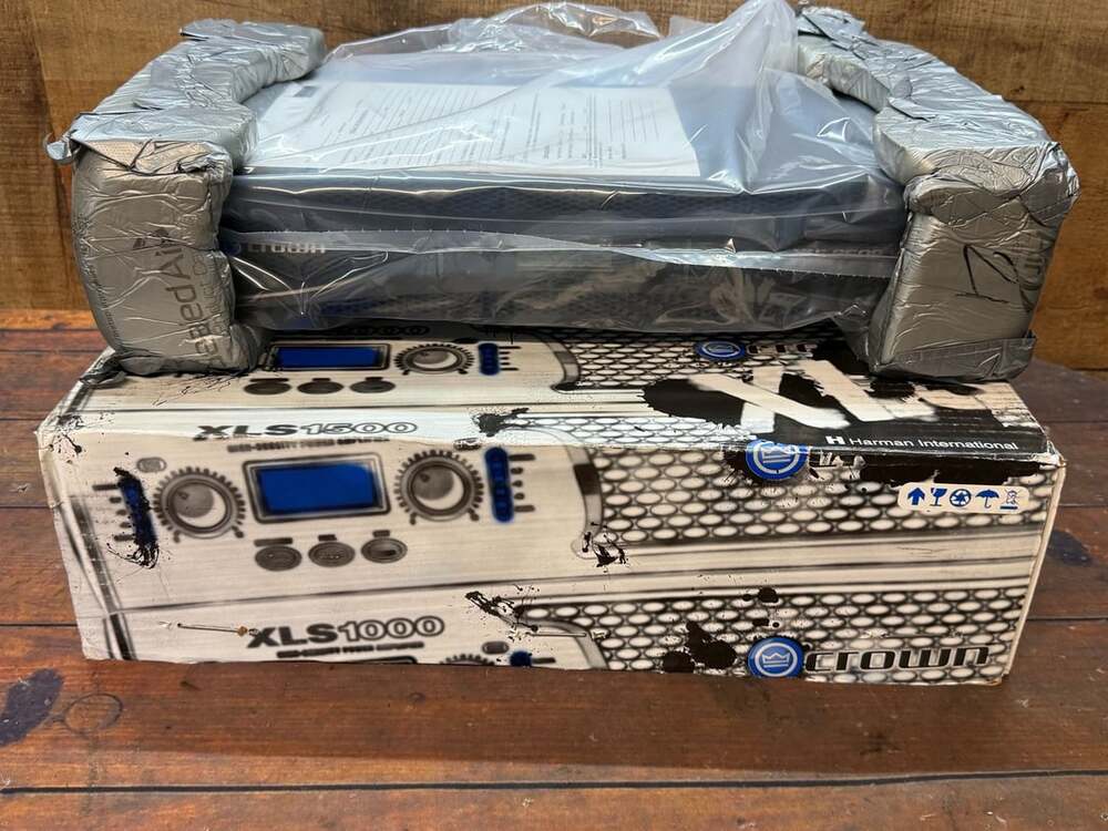 Crown XLS 2500 DriveCore Power Amplifier new old stock new